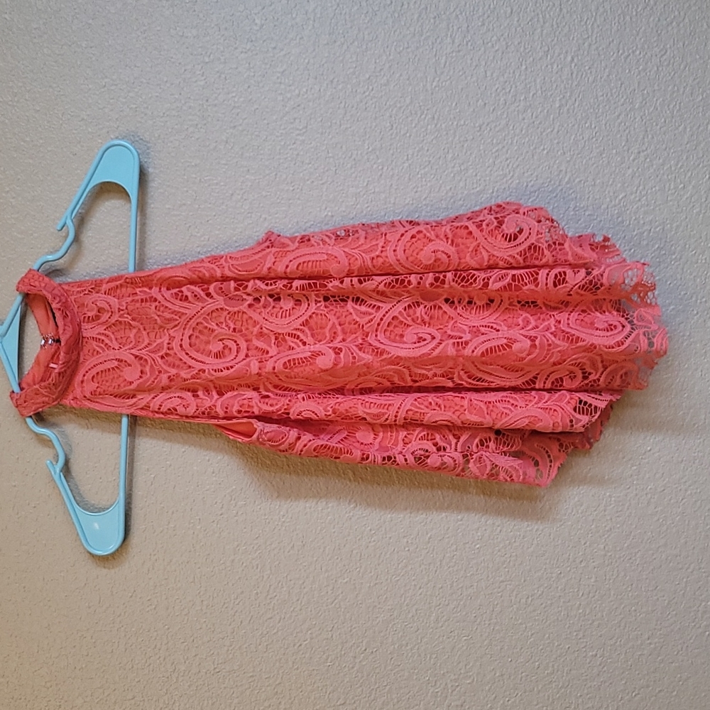 Coral Sleeveless Lace Top